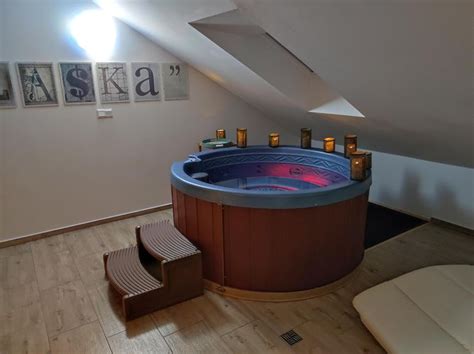 Sauna, vířivka, wellness v Kolíně